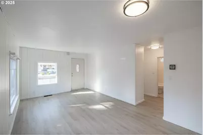 1385 Waller St, Salem, OR 97302 - Photo 10