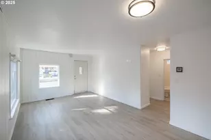 1385 Waller St, Salem, OR 97302 - Photo 10