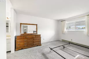 950 Evergreen Rd, Woodburn, OR 97071 - Photo 10