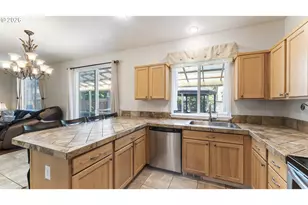 8425 SW Norfolk Ct, Tigard, OR 97224 - Photo 12
