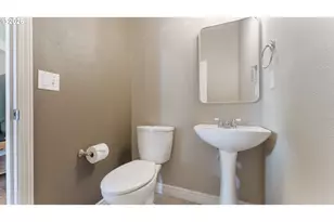 8425 SW Norfolk Ct, Tigard, OR 97224 - Photo 8