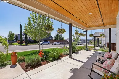 2031 E 9th St, La Center, WA 98629 - Photo 4