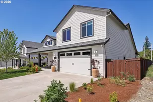 2031 E 9th St, La Center, WA 98629 - Photo 2