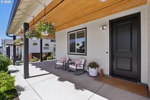 2031 E 9th St, La Center, WA 98629 - Photo 4
