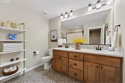 2031 E 9th St, La Center, WA 98629 - Photo 32