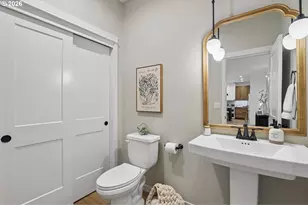2031 E 9th St, La Center, WA 98629 - Photo 22