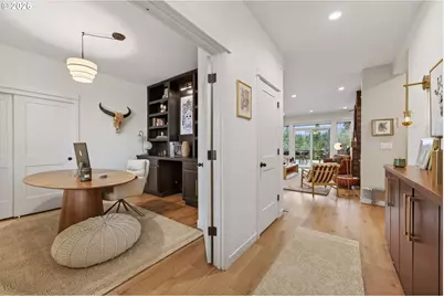 2031 E 9th St, La Center, WA 98629 - Photo 6