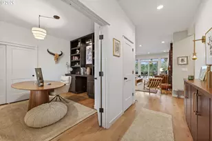 2031 E 9th St, La Center, WA 98629 - Photo 6