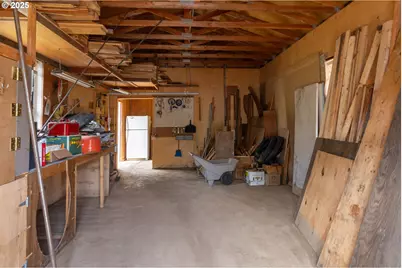 8730 Old Highway 99, Roseburg, OR 97470 - Photo 32