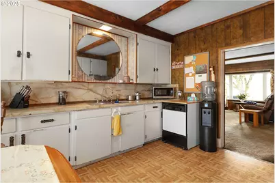 8730 Old Highway 99, Roseburg, OR 97470 - Photo 8