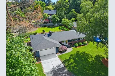 8850 SW Rambler Ln, Portland, OR 97223 - Photo 2