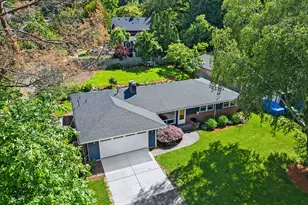 8850 SW Rambler Ln, Portland, OR 97223 - Photo 2