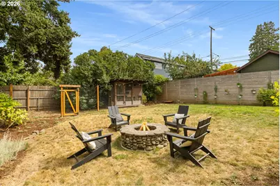 9210 N Allegheny Ave, Portland, OR 97203 - Photo 32
