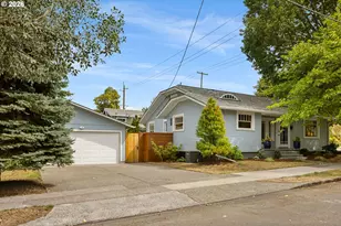 9210 N Allegheny Ave, Portland, OR 97203 - Photo 38