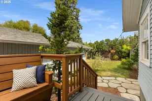 9210 N Allegheny Ave, Portland, OR 97203 - Photo 26
