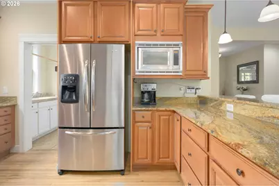 1862 E 43rd Ave, Eugene, OR 97405 - Photo 14