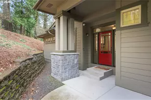 1862 E 43rd Ave, Eugene, OR 97405 - Photo 2