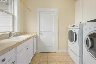 1862 E 43rd Ave, Eugene, OR 97405 - Photo 22