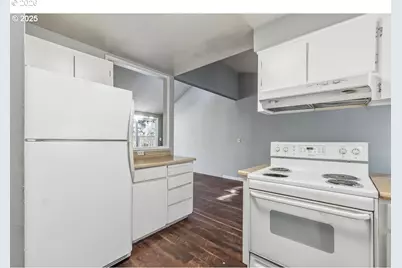 9020 SW 130th Ave, Beaverton, OR 97008 - Photo 10