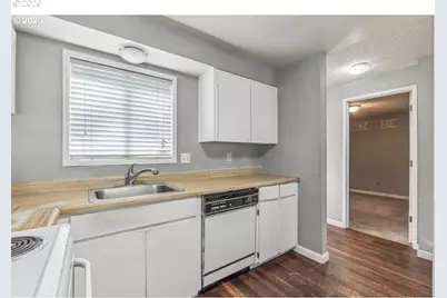 9020 SW 130th Ave, Beaverton, OR 97008 - Photo 8