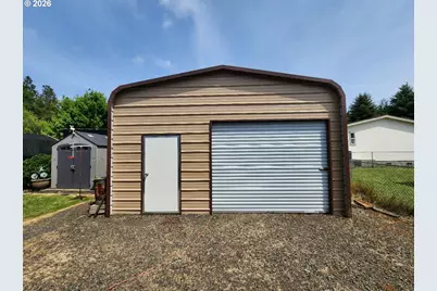 430 Birch St, Drain, OR 97435 - Photo 2