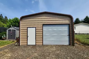430 Birch St, Drain, OR 97435 - Photo 2