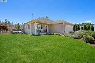 3721 Colonial Rd, Roseburg, OR 97471 - Photo 4