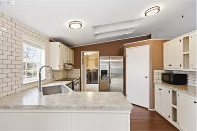 501 NW 3rd St, Dufur, OR 97021 - Photo 12