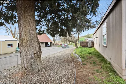 501 NW 3rd St, Dufur, OR 97021 - Photo 40