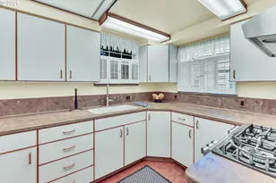 1945 SE 20th Ave, Portland, OR 97214 - Photo 14