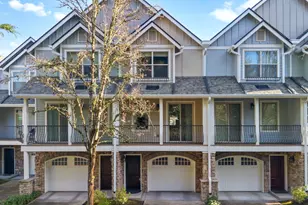 1952 NE 48th Way, Hillsboro, OR 97124 - Photo 2