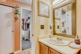 230 SW 22nd St, Troutdale, OR 97060 - Photo 22