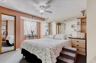 230 SW 22nd St, Troutdale, OR 97060 - Photo 18