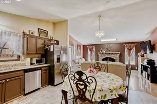 230 SW 22nd St, Troutdale, OR 97060 - Photo 12