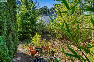 1354 Lea Ann Ct, Salem, OR 97304 - Photo 46
