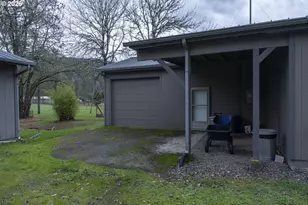 215 Kennaday Ln, Glide, OR 97447 - Photo 32