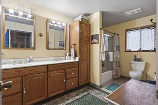 215 Kennaday Ln, Glide, OR 97447 - Photo 18