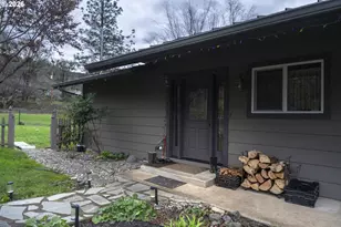 215 Kennaday Ln, Glide, OR 97447 - Photo 4