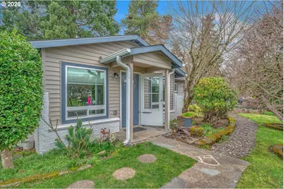 1461 NE 12th Ave, Hillsboro, OR 97124 - Photo 2