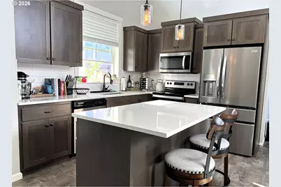 1864 John Muir Cir, Salem, OR 97302 - Photo 4