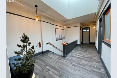 8212 N Denver Ave, Portland, OR 97217 - Photo 24