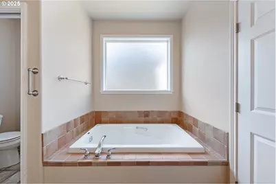 1368 SE Barberry Ave, Dallas, OR 97338 - Photo 14