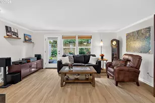 3926 Carman Dr, Lake Oswego, OR 97035 - Photo 4