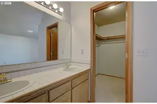 1758 NW 18th Ct, Gresham, OR 97030 - Photo 32