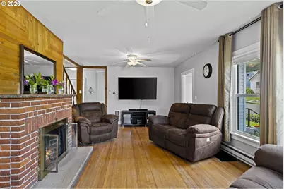 105 2nd St, Gaston, OR 97119 - Photo 8