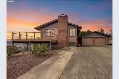 3917 Liedtke Way, Washougal, WA 98671 - Photo 2