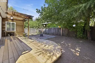 2459 Miami Ln, Eugene, OR 97403 - Photo 40