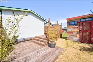 335 9th Ave, Seaside, OR 97138 - Photo 20