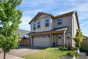 1875 SE Blueberry St, Dallas, OR 97338 - Photo 2