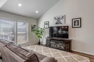 1875 SE Blueberry St, Dallas, OR 97338 - Photo 6